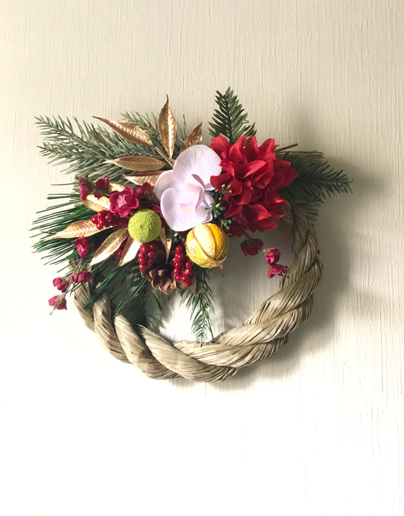 creema限定2024」お正月にぴったりな華やか胡蝶蘭 と梅のしめ縄リース