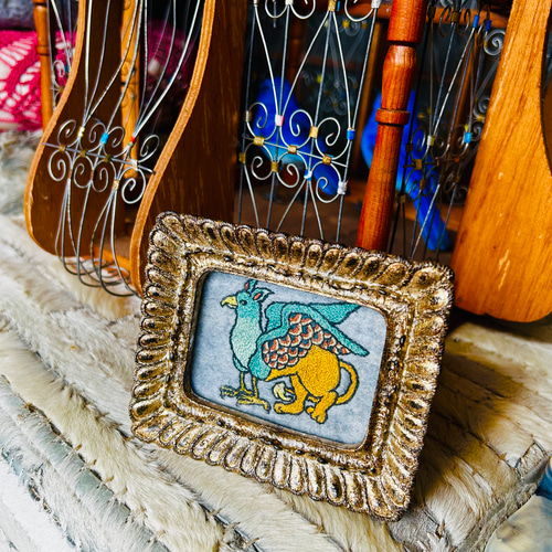 刺繍+額縁】キメラシリーズ〈グリフォン〉 その他アート