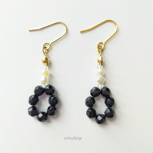 #355ブラックオニキス×淡水パールフックピアス／イヤリング変更可　ハンドメイド ブランド公式通販サイト 355ブラックオニキス×淡水パールフック