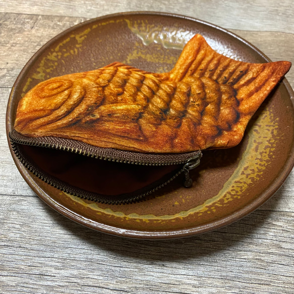 本物みたいなたい焼きポーチ 3枚目の画像