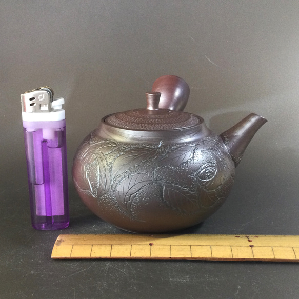 手作りの陶器　焼き〆急須　　 2枚目の画像