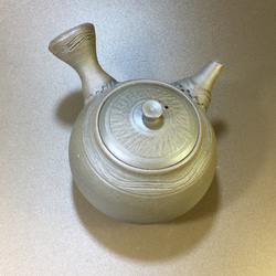 手作りの陶器　焼き〆急須  B–4 3枚目の画像