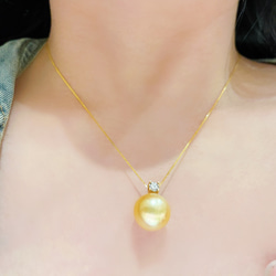 【高級】南洋白蝶真珠　ダイヤモンド付きペンダントk18 3枚目の画像