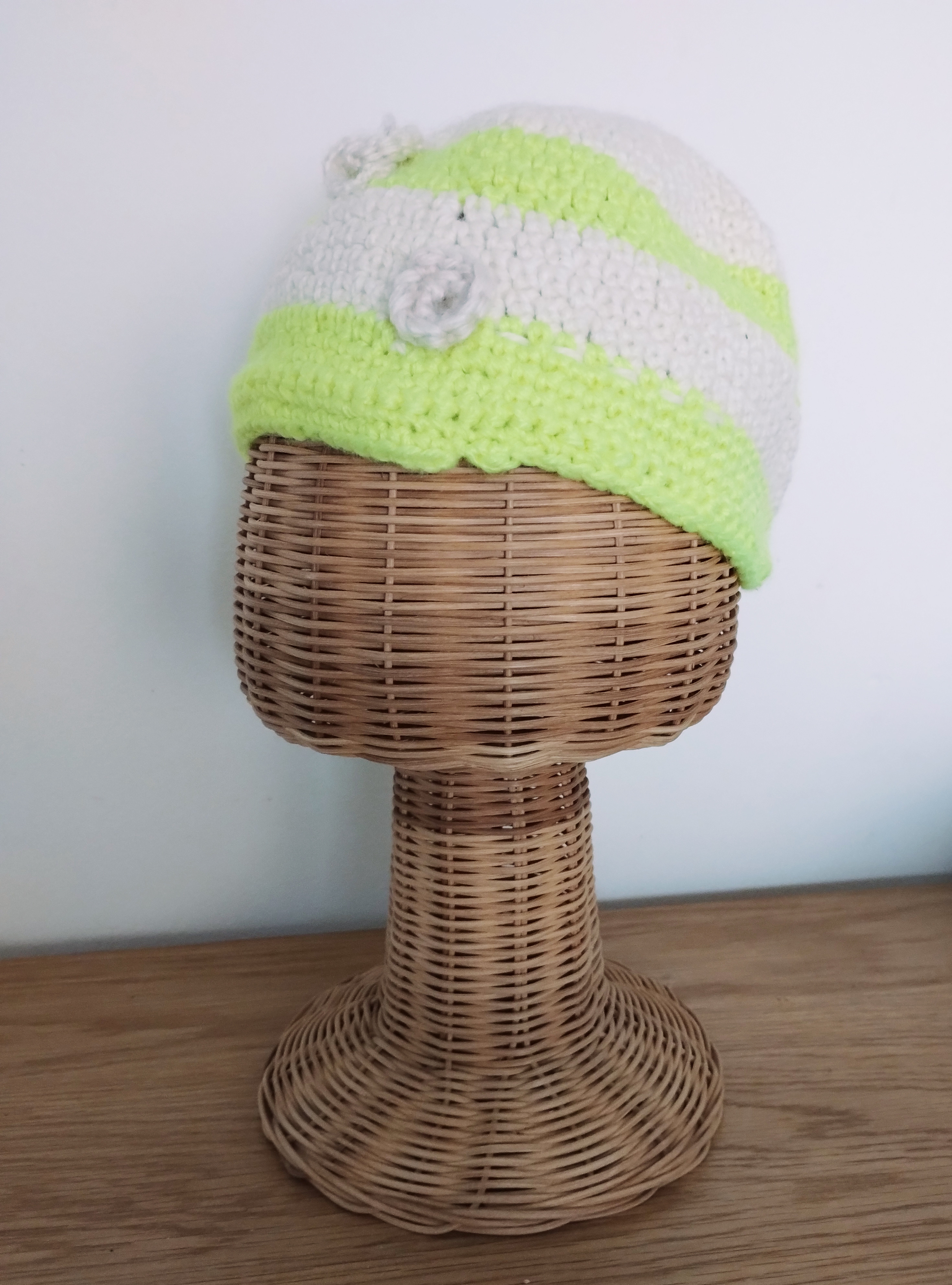 ホワイト　毛糸帽子 セール】 【WOMEN】つば付き ニット帽 （ニットキャップ）｜23区