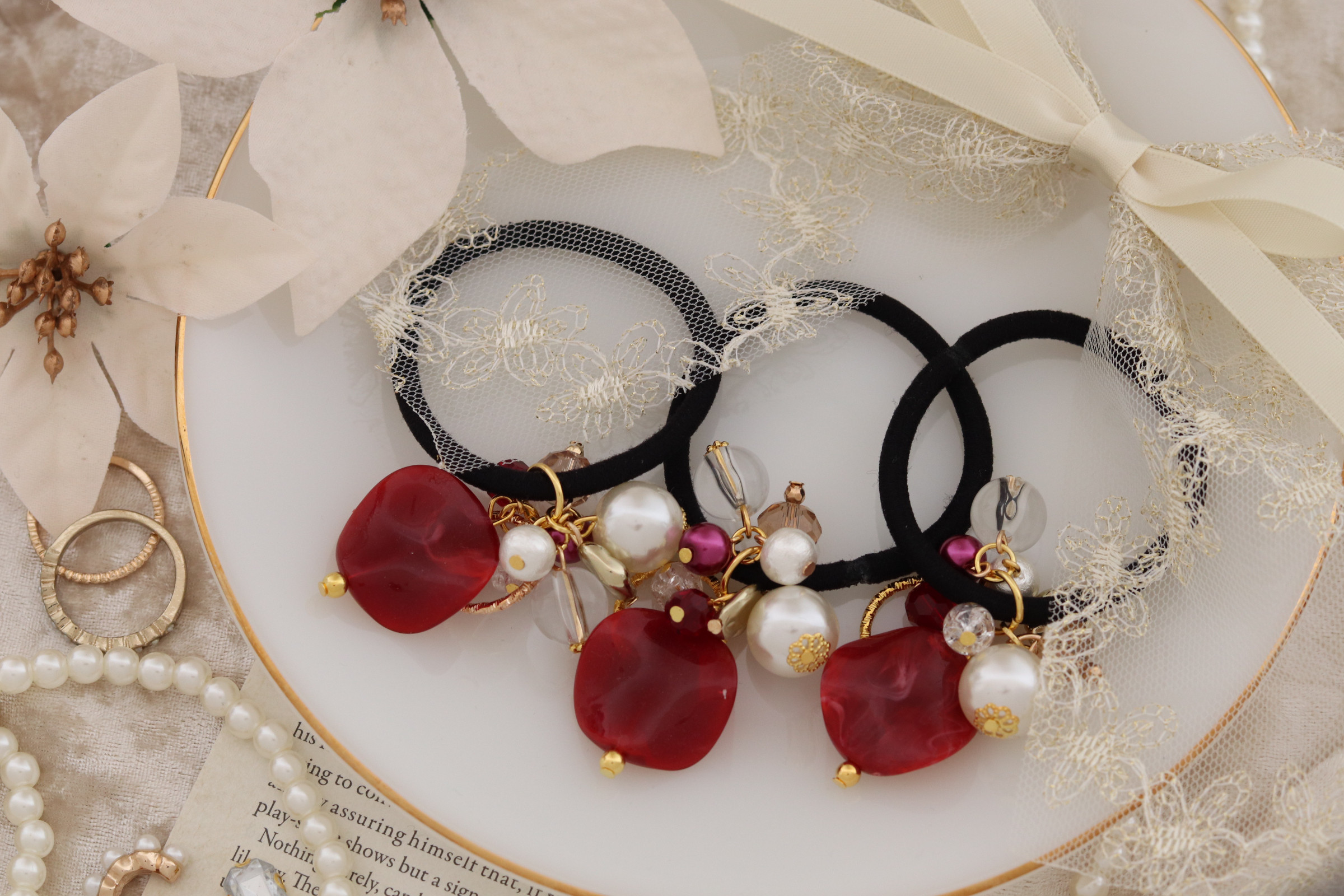 シュシュ ヘアゴム ジャラジャラヘアゴム