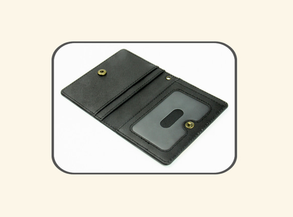 二つ折りパスケース/ICカードケース/カードケース【犬球（Two Paws）ブラック】（名入れ可） 6枚目の画像