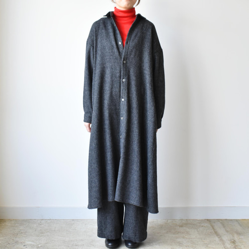 ウールの優れた保温性で冬を楽しむウールリネンシャツワンピース  