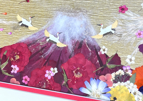 華やか赤富士の縁起の良い押し花額07 4枚目の画像