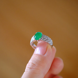 23-25 受注製作 k18金 天然 ミャンマー産 本翡翠 リング 指輪 爪留め 4枚目の画像