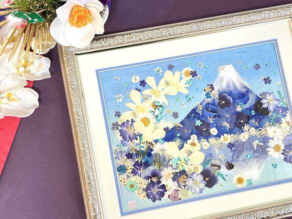 縁起の良い青富士逆さ富士　押し花アート 9枚目の画像