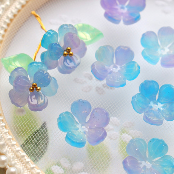 オリジナル新作★幻想的青いお花のパーツ　バラ　ネモフィラ　パープル×ブルーグラデーション 15枚目の画像