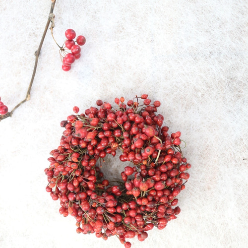 お正月・日常／2way】紅赤な実リース(バラの実)のお正月飾り ドライ
