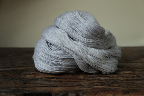 Sobakiri  手染めの極細毛糸　レース編みに最適　80% Extra Fine Merino + 20% Silk 1枚目の画像