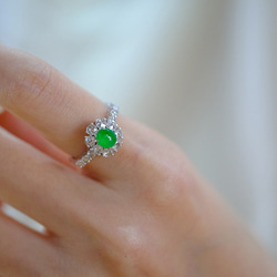 23-29 受注製作 k18金 天然 ミャンマー産 本翡翠 リング 指輪 爪留め ダイヤモンド 1枚目の画像