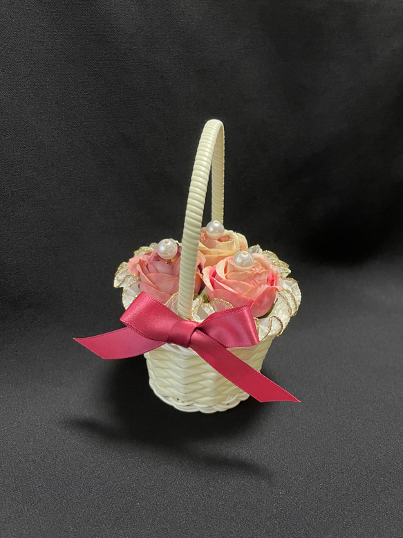 【婚約指輪もおける】ミニ花かごのリングピロー〈パープル ver〉 1枚目の画像