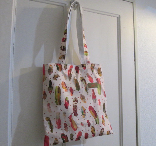 リバティ　PlumageFeather プルマージュフェザーとアンティーク杉綾織リネンのフラットトートバッグ