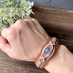 "Kyanite Macrame Leather Bracelet"カイヤナイトのマクラメレザーブレスレット 5枚目の画像