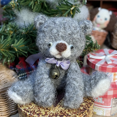 羊毛フェルト＊fluffy teddy【グレー】 可動式＊羊毛フェルト＊fluffy teddy【グレー】 羊毛フェルト 夢