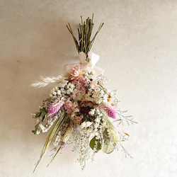 ♡リセピンクと2種のピンクローズの花束スワッグ　ドライフラワーガーランド　ブーケ 2枚目の画像