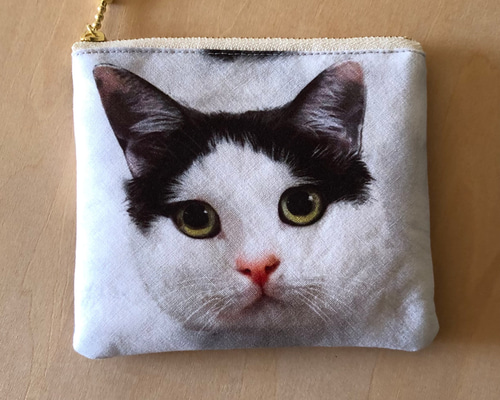 ファスナー開けても毛並みのポーチ ハチワレ猫 E ポーチ