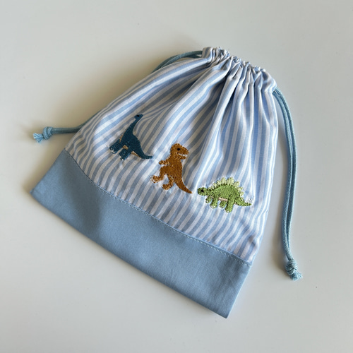 名前刺繍【給食・コップ袋・20×18】名入れ・恐竜刺繍・男の子