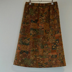 着物リメイク　正絹の前タックスカート　色紙に椿 3枚目の画像
