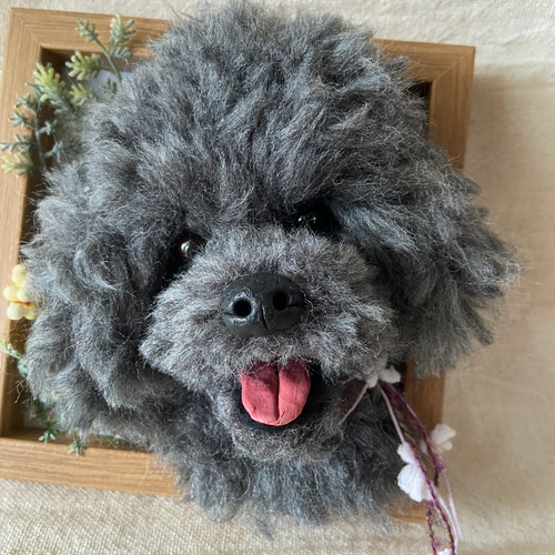 トイプードル（シルバー グレー）の羊毛フェルト 犬 羊毛