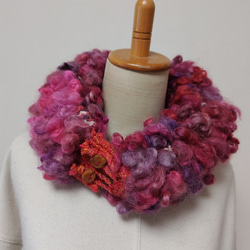 手織り手紡ぎのスヌード　ピンクと赤のイングリッシュラスター 1枚目の画像