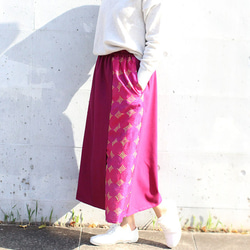 カンタ刺繍シルクとウールのスリットコンビスカート【マゼンタピンクA】 1枚目の画像