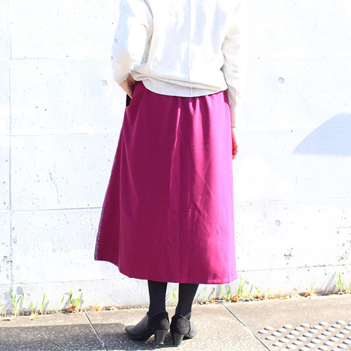 カンタ刺繍シルクとウールのスリットコンビスカート【マゼンタ
