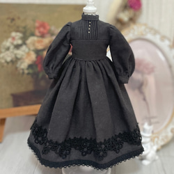 22cmドール服リカちゃん　ピュアニーモ　黒のクラシカルドレス 2枚目の画像