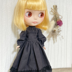 22cmドール服リカちゃん　ピュアニーモ　黒のクラシカルドレス 1枚目の画像