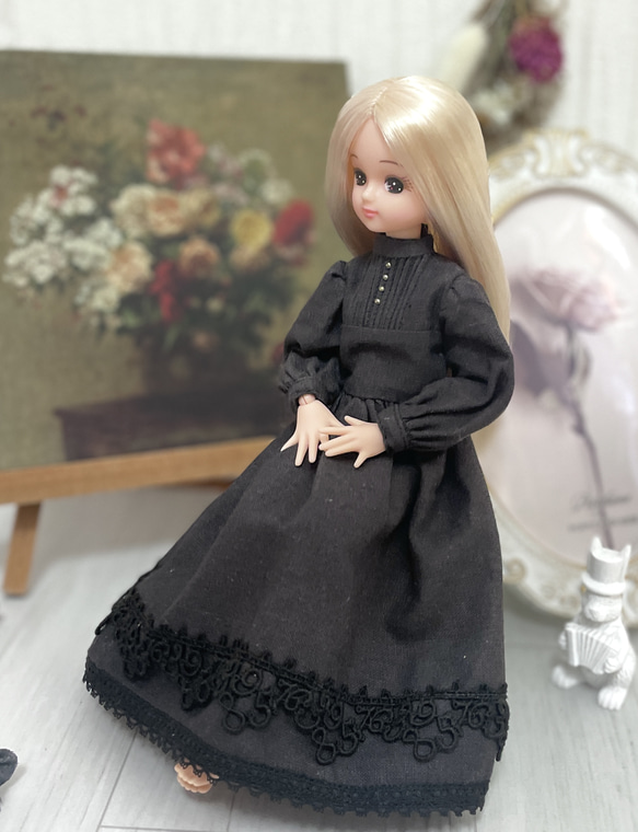 22cmドール服リカちゃん　ピュアニーモ　黒のクラシカルドレス 6枚目の画像