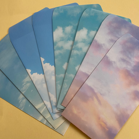 折り紙　千代紙　ポチ袋　空　雲　デザインペーパー　お年玉袋　ミニ封筒 1枚目の画像