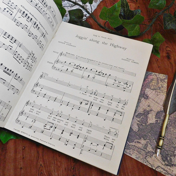☆゜+.20世紀　楽譜が豊富なアンティーク本　イギリスの曲　アンティークブック　ヴィンテージ本　洋書　古書　英国　 5枚目の画像