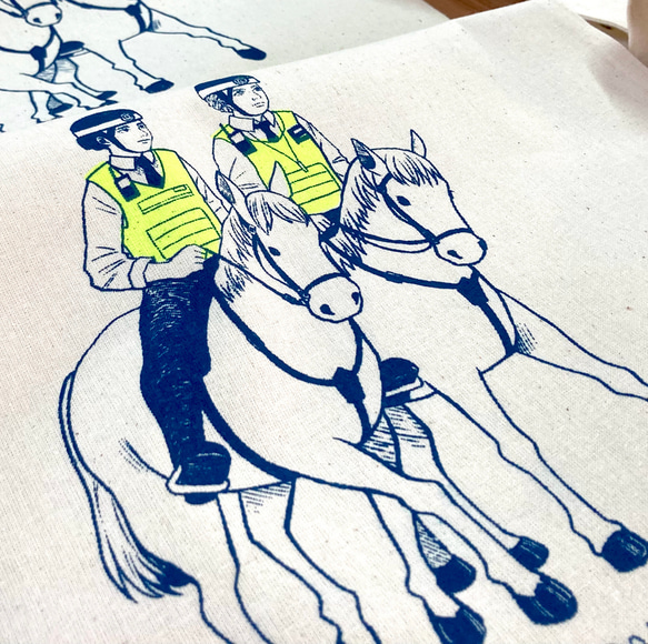騎馬警官のトートバッグ 5枚目の画像