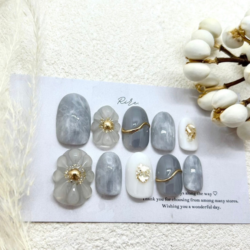 グレージュ フラワー ネイルチップ グレーニュアンス♡ぷっくりフラワーネイル♡ ネイルチップ