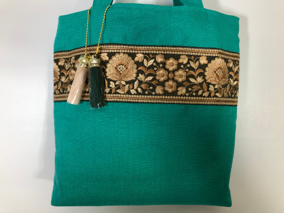 豪華　刺繍リボン　フレンチリネン100　トートバッグ④　30×26×6　インド刺繍リボン 3枚目の画像