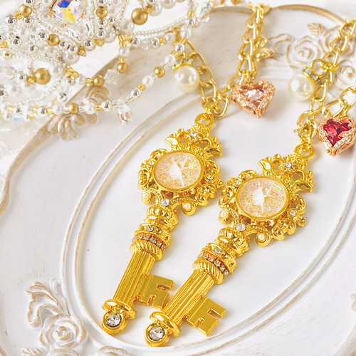 ♫再販❤︎❤️ バレリーナ　チャーム　バックチャーム　ジャラジャラ　ハンドメイド ♫再販❤︎❤️ バレリーナ チャーム バックチャーム ジャラジャラ