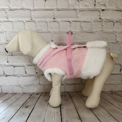 冬用犬猫ハーネス  ベビーピンク　あったかモコモコ襟・裾付き　 2枚目の画像