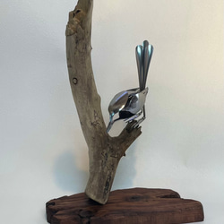 流木と小鳥のオブジェ 1枚目の画像