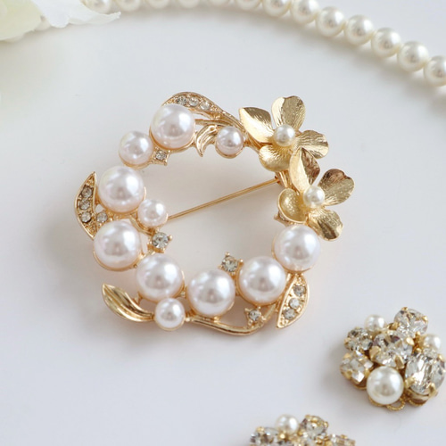 選べるフォーマル3点セット／ フラワーパールブローチ・ネックレス