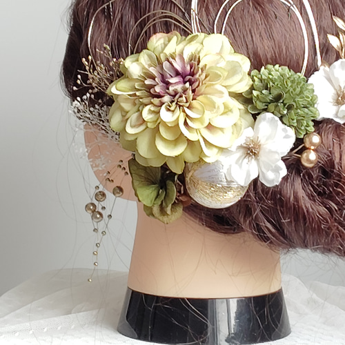 上品ジニアと小花の髪飾り 結婚式 成人式 卒業式 着物 ヘアアクセ こげ
