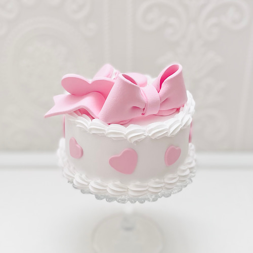 リボンとマカロンとハートのクレイケーキ✳︎ピンク＊色変更可＊推し