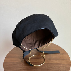黒いサテンラインのベレー帽（バックリボン） 4枚目の画像