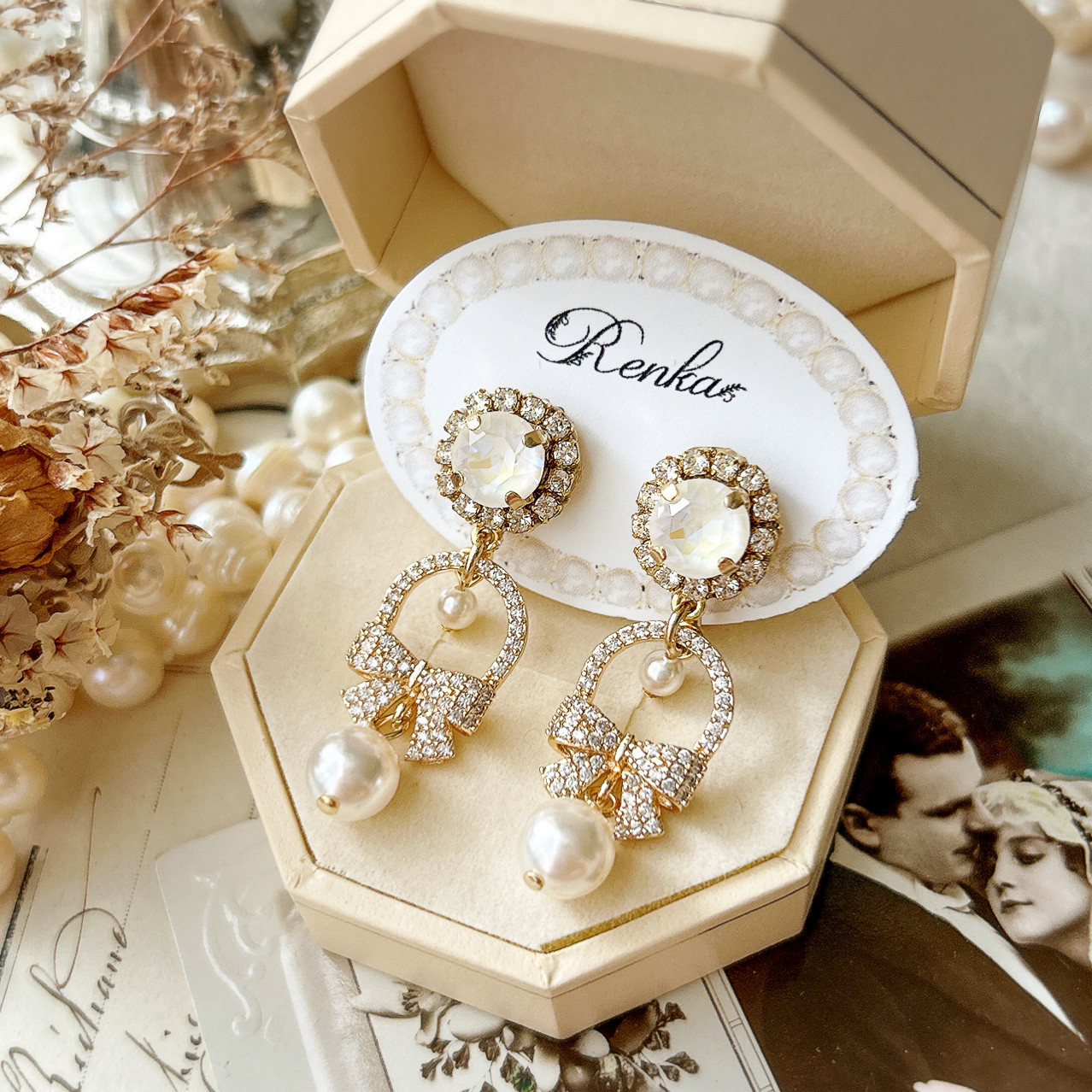 リボンとパールのピアス【スワロフスキー･上品･ウェディング･ブライダル･wedding】{RPG-1020｝