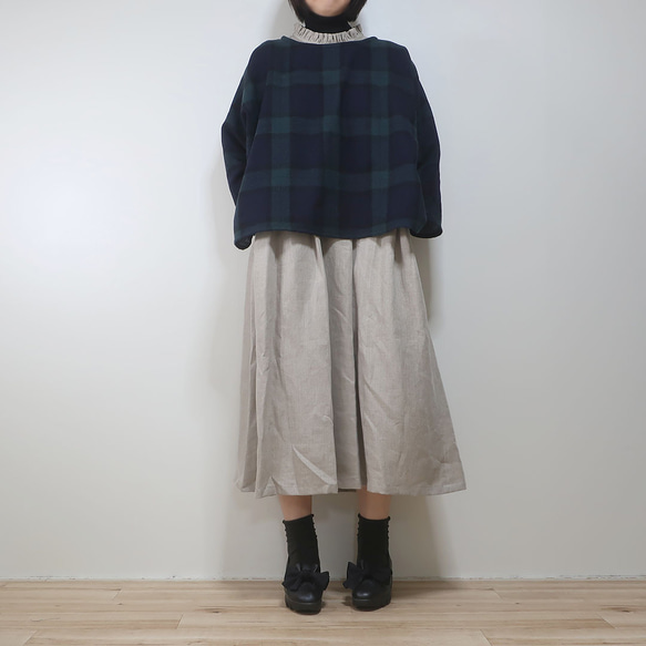 蓬鬆輕盈的羊毛感❣️寬鬆長袖套頭衫（一種尺寸最適合/格紋） 第16張的照片