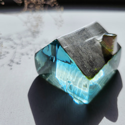 ガラスの家　置物　インテリア　銀屋根　クリア＆ブルー 1枚目の画像