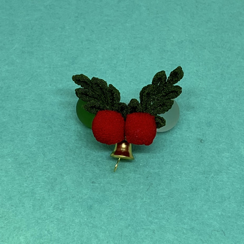 クリスマスブローチセット（リースとヒイラギ）〜つまみ細工