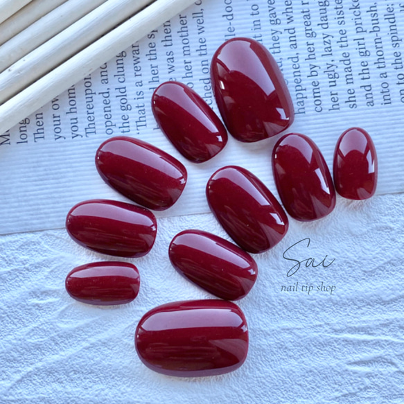 ♡真紅 ワンカラー ネイルチップ ショートオーバル♡ ネイルチップ